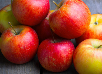 apples