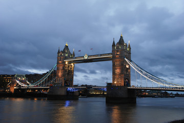 Fototapeta na wymiar City of London and Tower Bridge