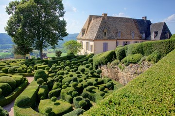 jardin topiaire en perigord