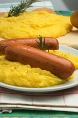 Polenta e Wurstel