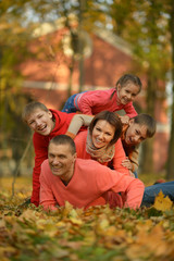 Fototapeta premium Happy smiling family