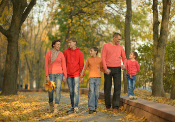 Fototapeta premium Happy smiling family