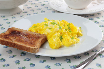 Scrambled eggs and toast.