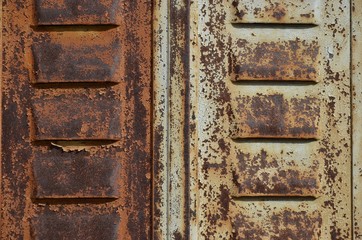 VOLET  METALLIQUE ROUILLE