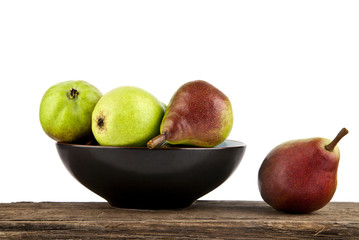 pears in a dish