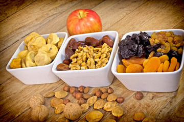 Dried organic fruits