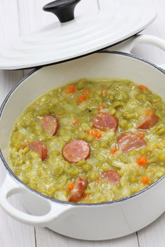 erwtensoep, pea soup, traditional dutch cuisine