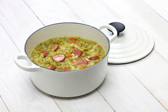 erwtensoep, pea soup, traditional dutch cuisine