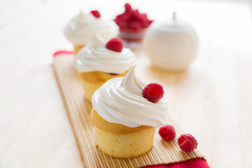 Red berries Creme Cupcakes