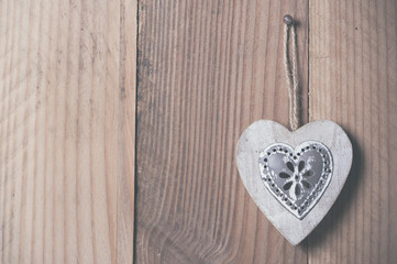 Coeur en bois et métal
