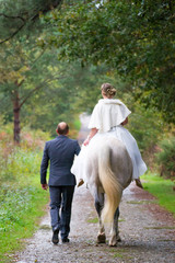 Mariés à cheval