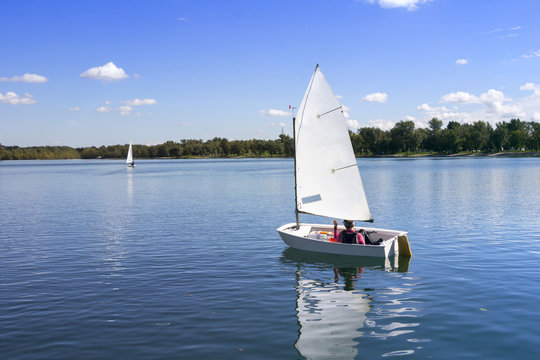 White boat sailing