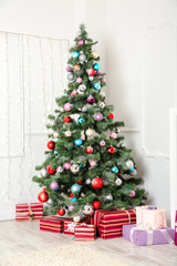 Fototapeta na wymiar Beautiful christmas tree