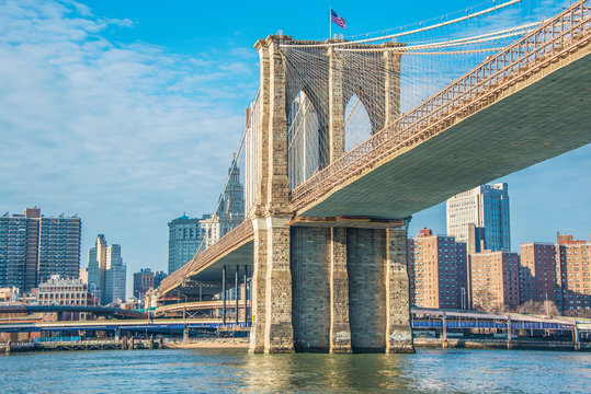 Fototapeta Brooklyn bridge in New York on bright summer day