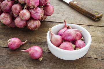 Shallot in white bowl