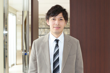 笑顔のビジネスマン