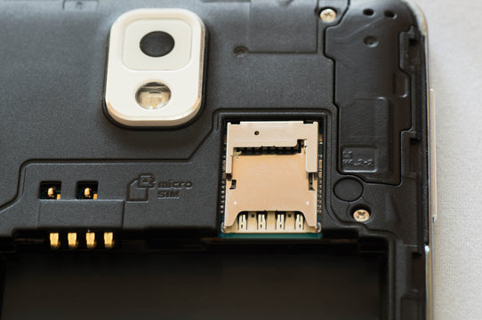 Dismantled smartphone where the empty slot is visible