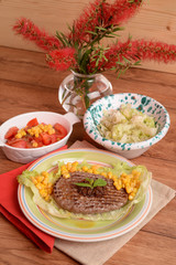 hamburger e condimento - hamburger and seasoning