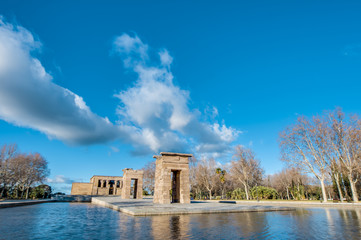 Obraz premium The Temple of Debod in Madrid, Spain.