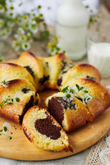 Marble cake and milk