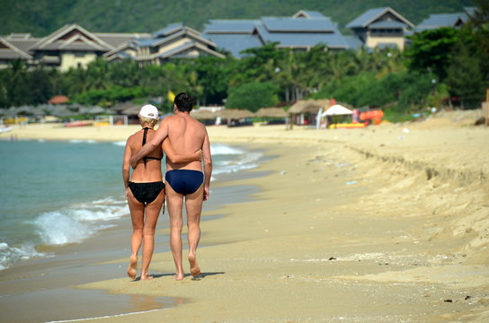 Walking on the beach, China, Hainan; Sanya, Yalong Bay, may 2011