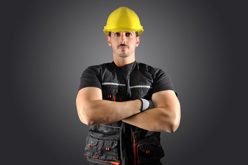 worker with yellow helmet