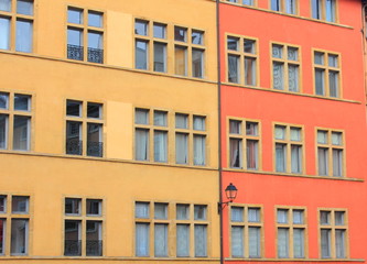 Fototapeta na wymiar Immeubles colorés