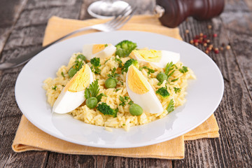 rice,pea and eggs