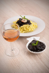 FETTUCCINE AL NERO DI SEPPIA - FETTUCINE SQUID INK