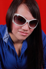 A Woman wearing sunglasses
