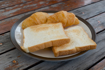 bread and croissant
