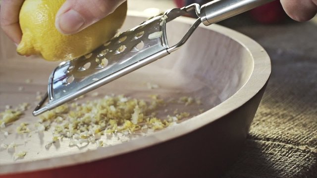Grating lemon peel, Slow Motion