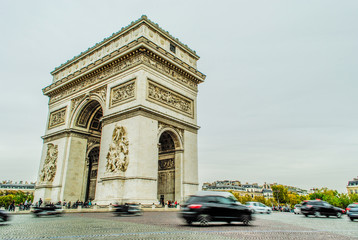 Arc de Triomphe from Avenue des Champs-Elysees - 73421644