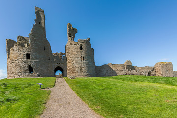 Fototapeta na wymiar Dunstanburgh Castle