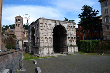 Fototapeta na wymiar The Arch of Janus a quadrifrons triumphal arch in Rome