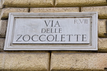Street plate, Via delle Zoccolette in Rome