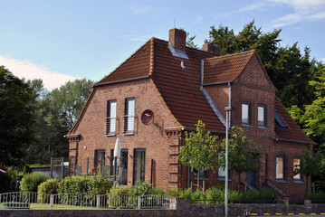 Fototapeta na wymiar Historisches Einfamilienhaus Holstein Germany