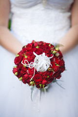 wedding flowers bouquet bride red roses