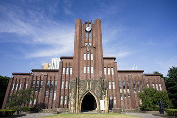 東大　安田講堂