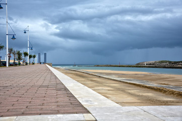 Suances, Cantabria, mar Cantábrico, explanada