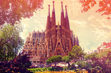 Fototapeta premium Catholic church La Sagrada Familia by Antoni Gaudi, Barcelona