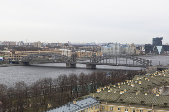 Санкт-Петербург. Вид на Большеохтинский мост с Смольного собора