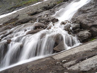 Obraz premium brook in the mountains