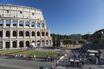 Fototapeta na wymiar Colosseum and Arch of Constantine