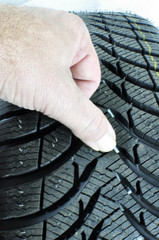 Contrôle du taux d'usure d'un pneu
