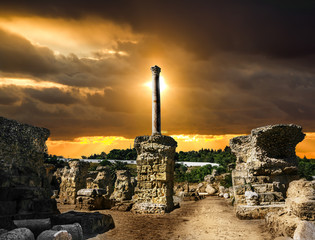 Thermen van Antonius in Carthago Tunesië .sunset