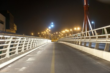 Fototapeta na wymiar Empty bridge at night