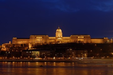 Fototapeta na wymiar Buda Castle by the Danube river