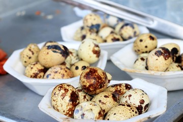 quail eggs on the cup