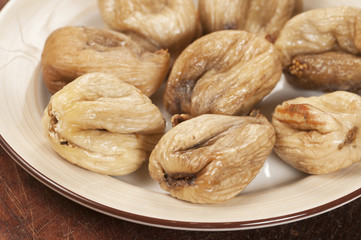 Sun dried figs